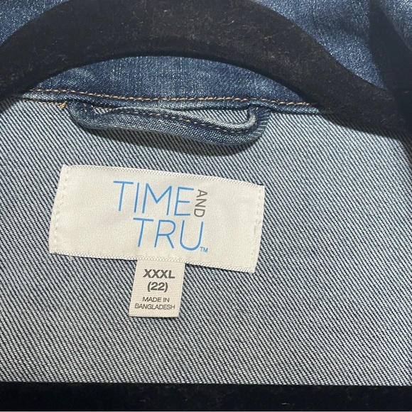 Time and Tru Women's Denim Jacket Medium Wash Size XXXL (22) - Picture 7 of 11